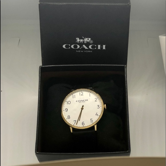 Coach Watch - Picture 1 of 3